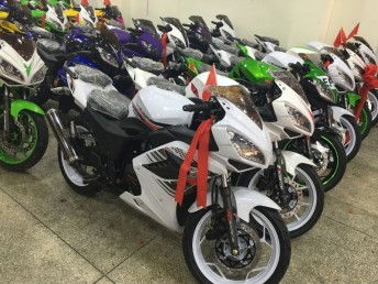 图 新到货公路赛 川崎小忍者 gt跑 地平线r1 r2 广州摩托车