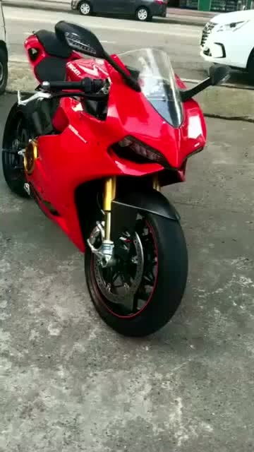 今天喝酒叫了一个代驾,结果代驾说他不开这种地平线